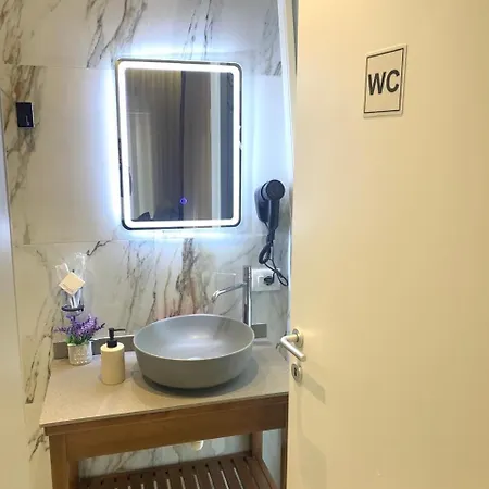 Magnifique Апартаменты Тирана