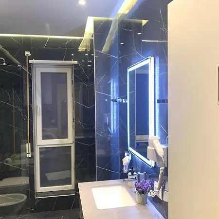 Magnifique * 티라나