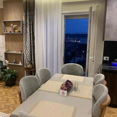 Magnifique * Tirana