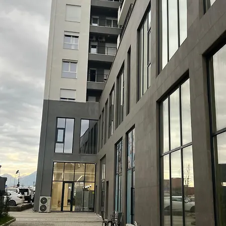 Magnifique Apartamento Tirana