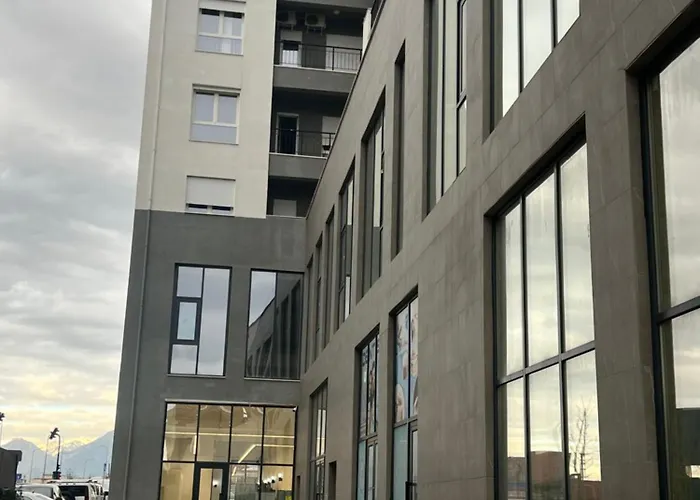 Magnifique Apartment Tirana